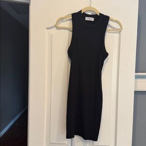 Black Sleeveless Dress
